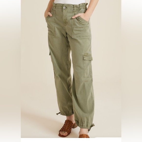 Maurice’s light khaki green cargo pants drawstring hem women’s size M - Picture 10 of 10